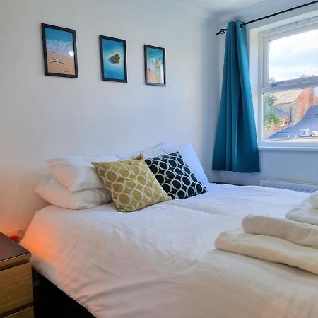 Godwin Court Apartments Swindon Ngoại thất bức ảnh